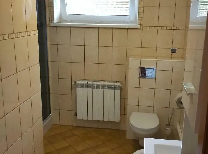 Pensión Panorama 3*