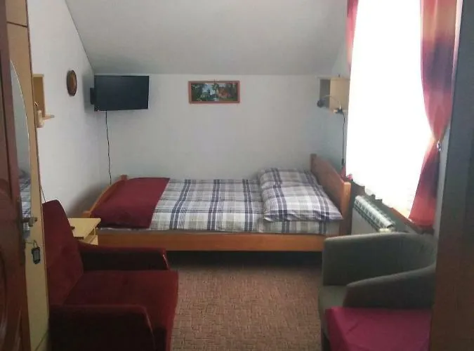 Panorama Pensión 3*